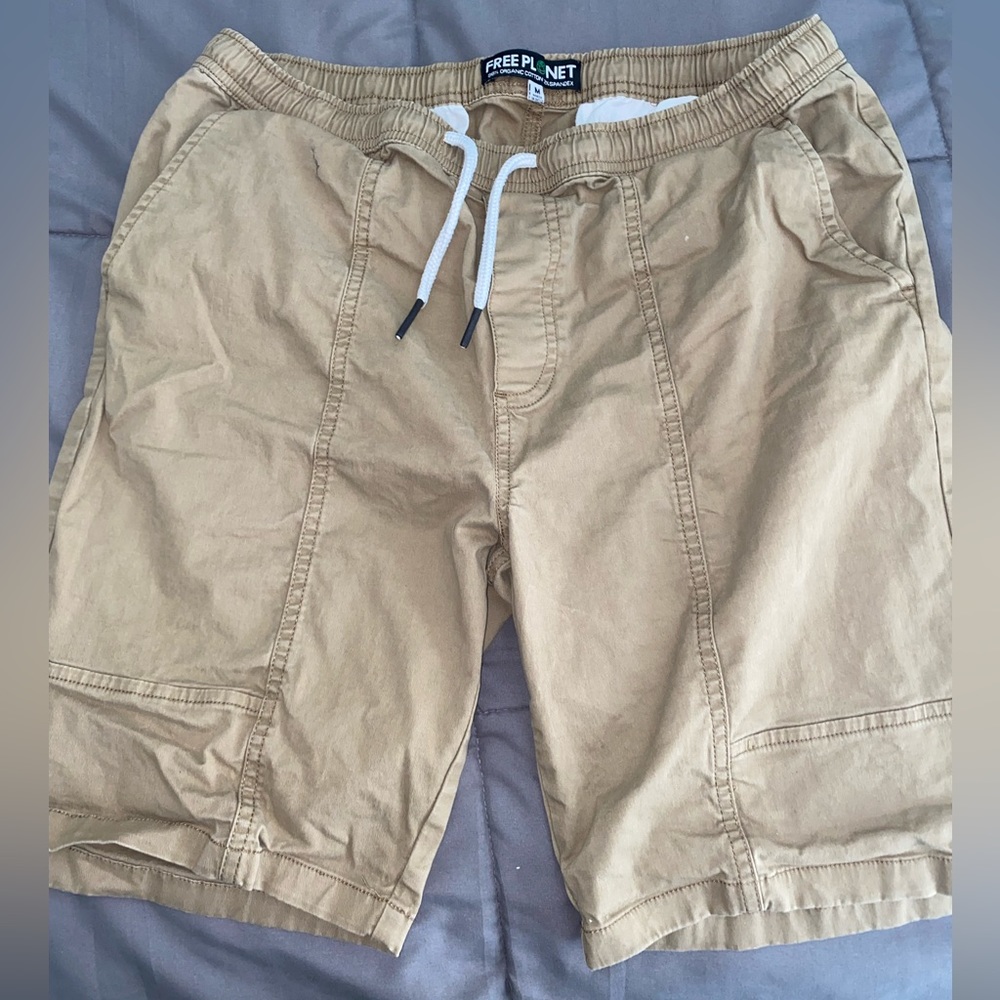 Free Planet tan shorts - Picture 1 of 4